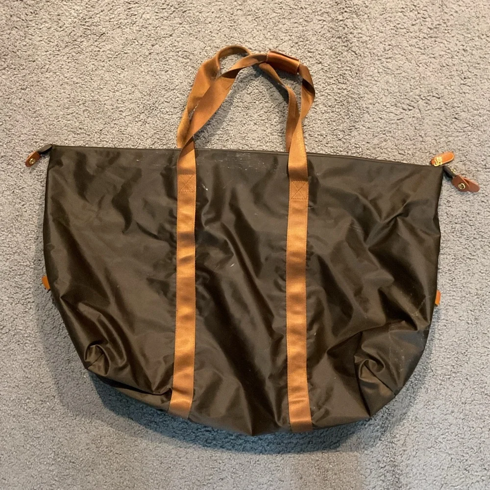 Bric’s Vintage Extra-Large Brown Duffle Travel Overnight Bag Carry-On Luggage